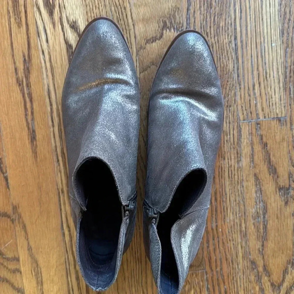 Sparkling golden brown booties size 9.5 - Picture 1 of 6